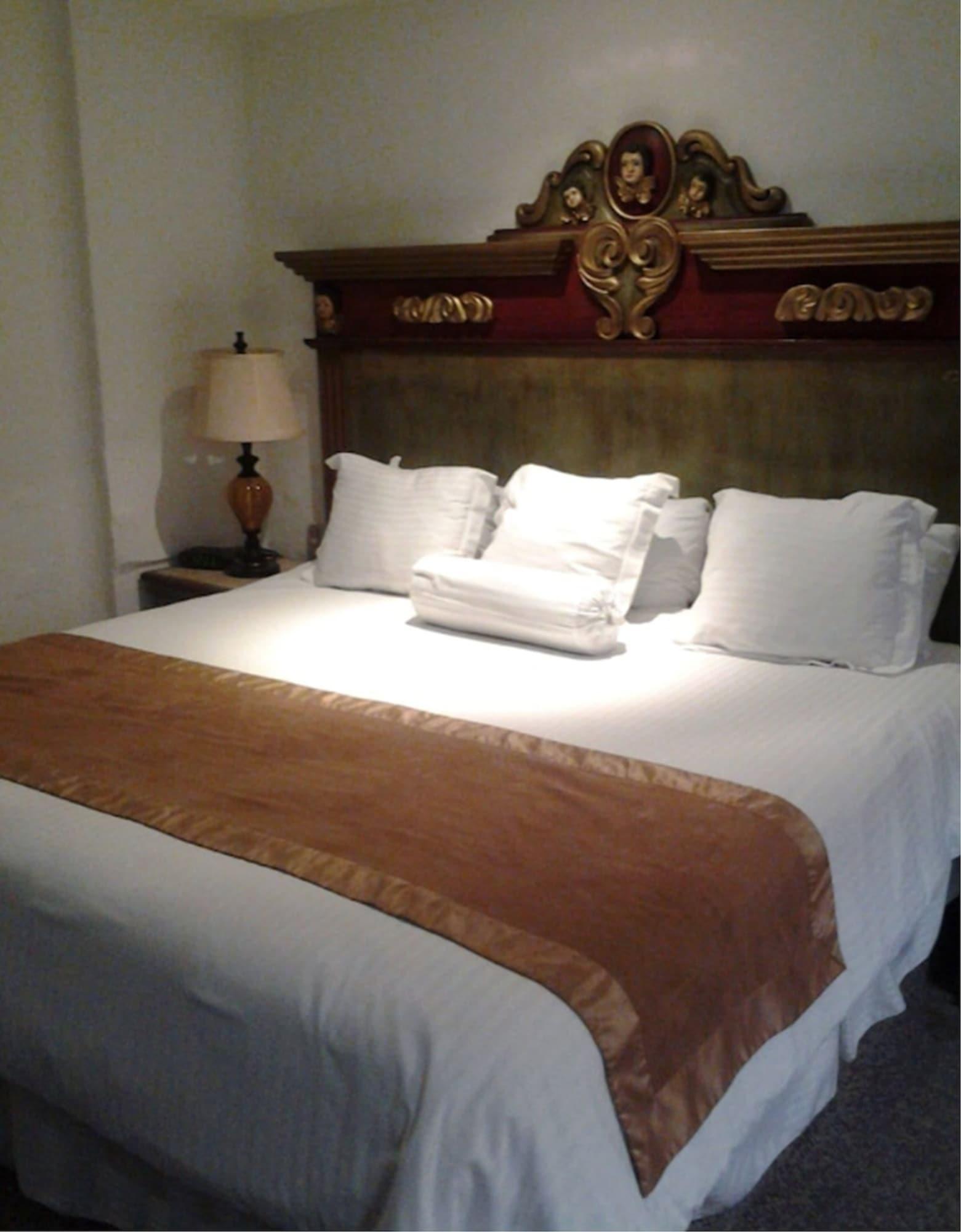 Howard Johnson By Wyndham Morelia Calle Real Buitenkant foto